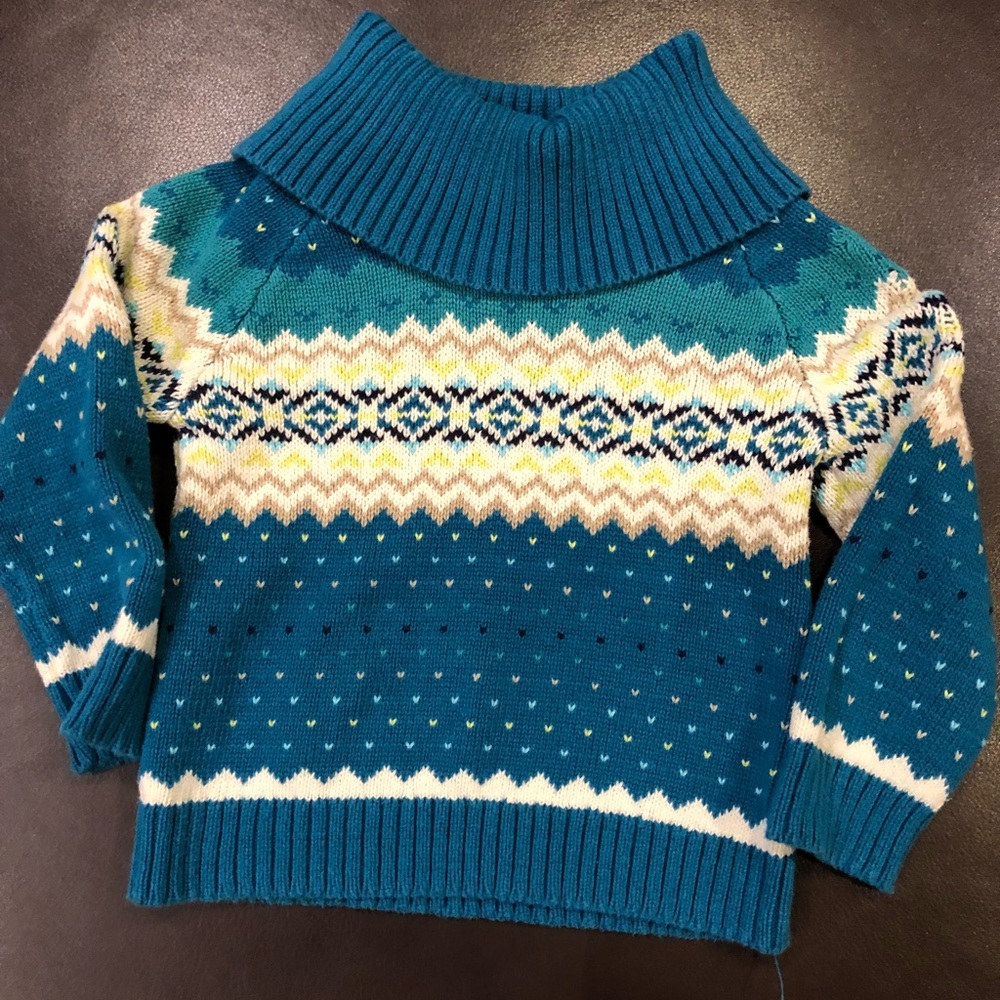 Baby gap sweatshirt and sweater, selling as a lot.